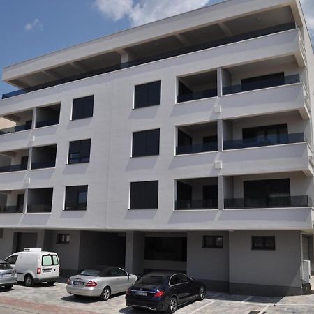 Apartman Sunnyside มาคาร์สกา ภายนอก รูปภาพ