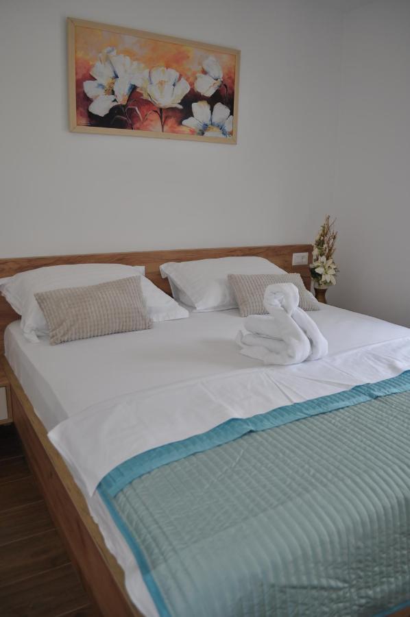 Apartman Sunnyside มาคาร์สกา ภายนอก รูปภาพ