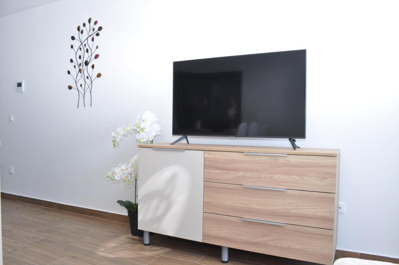 Apartman Sunnyside มาคาร์สกา ภายนอก รูปภาพ