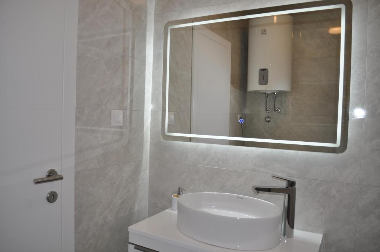 Apartman Sunnyside มาคาร์สกา ภายนอก รูปภาพ
