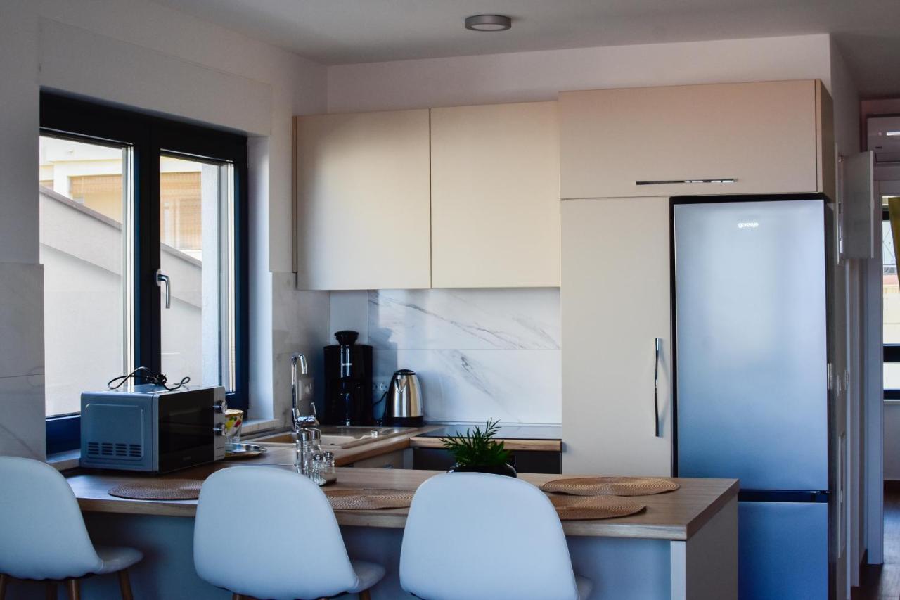 Apartman Sunnyside มาคาร์สกา ภายนอก รูปภาพ